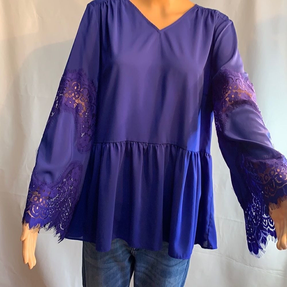 Du Jour Blue Lace Sleeve Women’s Blouse Medium